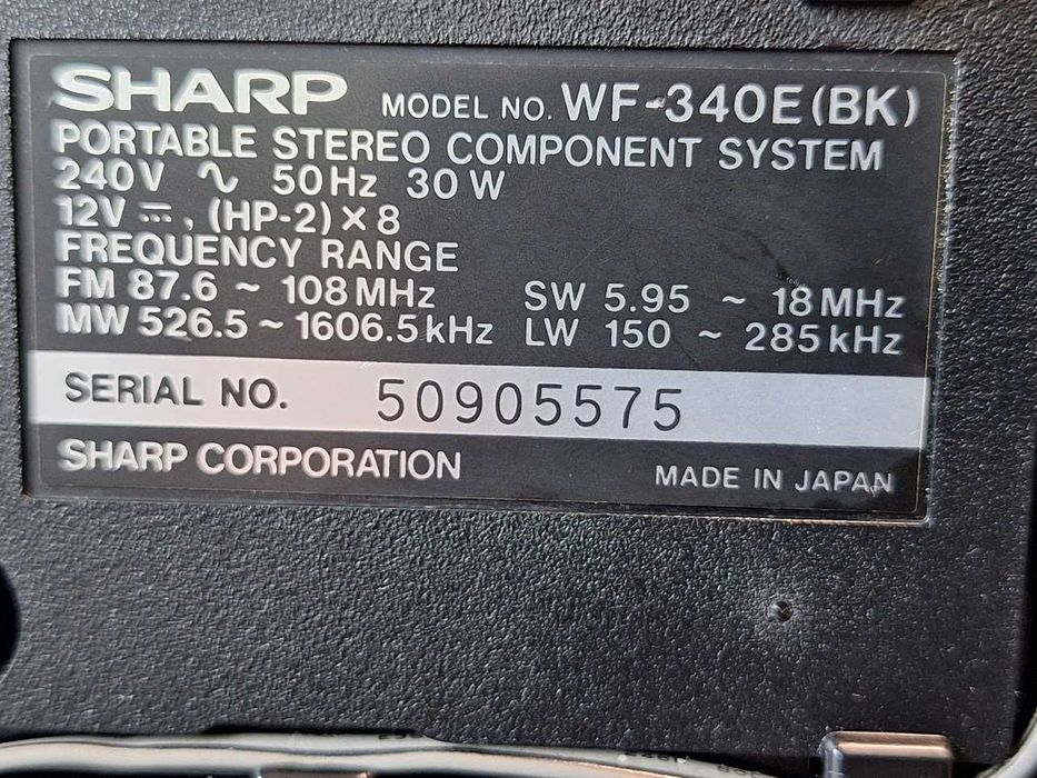Стерео радиокасетофон Sharp WF-340E (BK). Всичко работи, като нов.