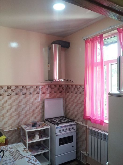 Сдаётся квартира на Чиланзаре 19квартале 1комнатная семье 320у.е