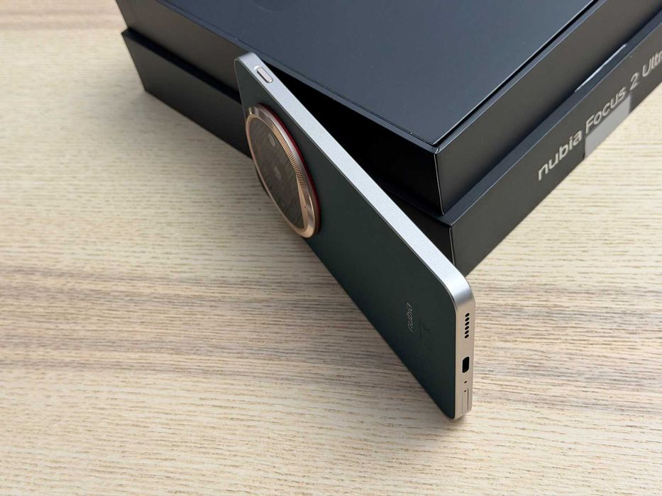 Smartphone ZTE Nubia Focus 2 Ultra 5G 512 GB NOU 0 cicluri + accesorii foto