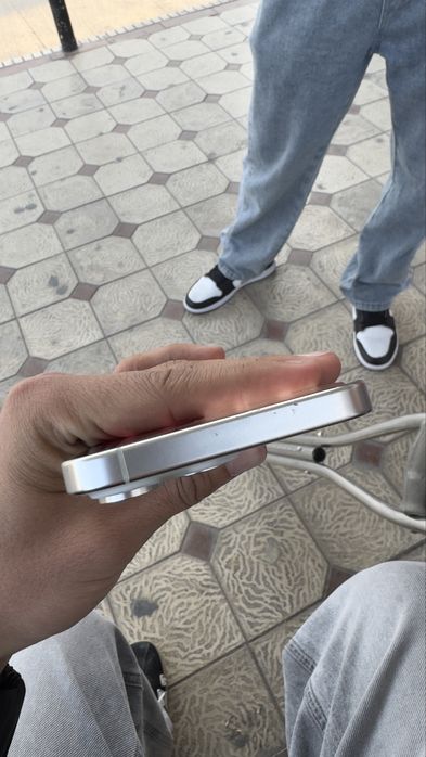 Iphone 15 pro max white