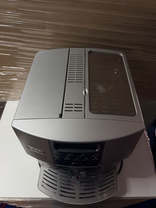 Espressor Delonghi Magnifica Automatic