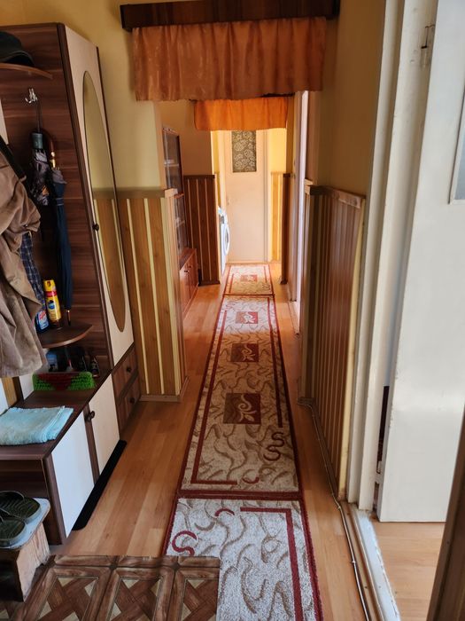 Vând apartament 3 camere