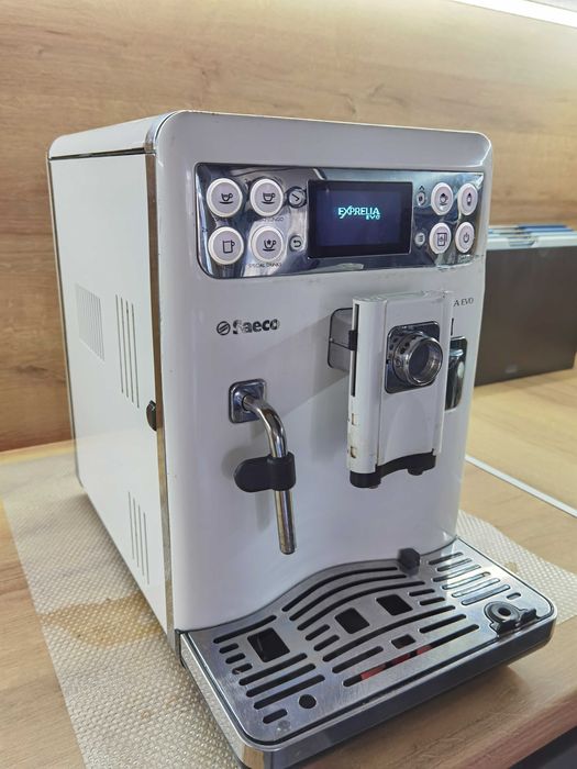 Saeco Exprelia EVO - внос от Германия , бяла перла