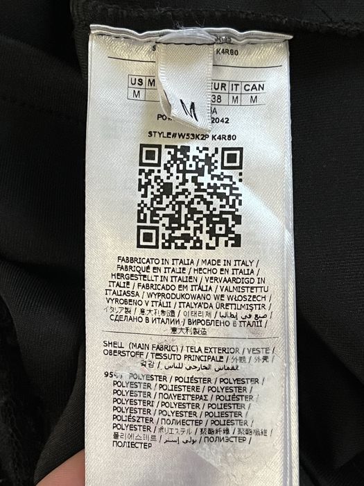 Rochie neagră, Guess LosAngeles