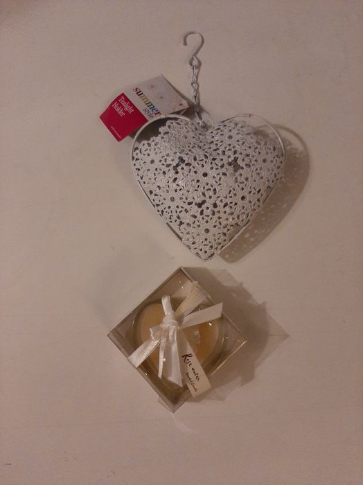 !!! НОВО "2 бр.  Декоративни  петлета +2 бр.-Свещници " СЪРЦЕ"