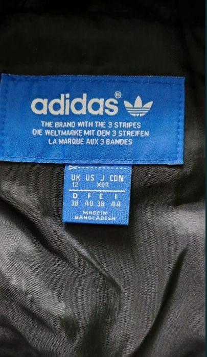 Adidas geaca  dama marimea 38