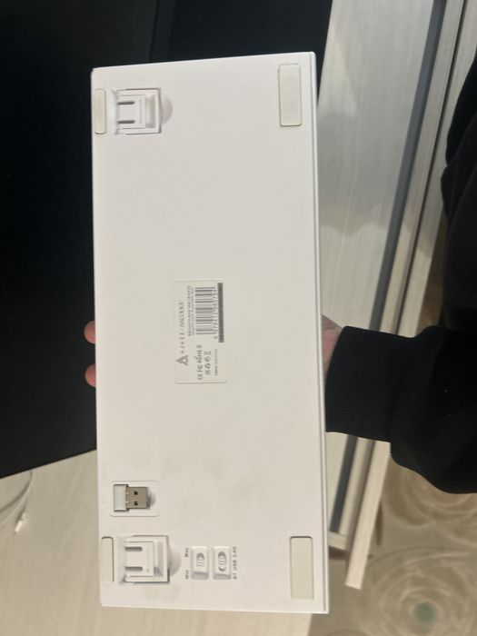 обменяю клавитуру ajazz ak820 pro