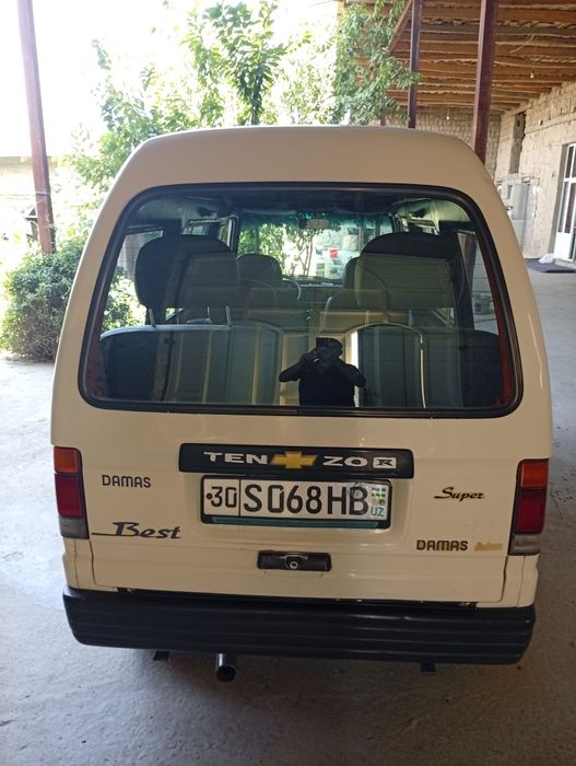 Damas srochni sotiladi