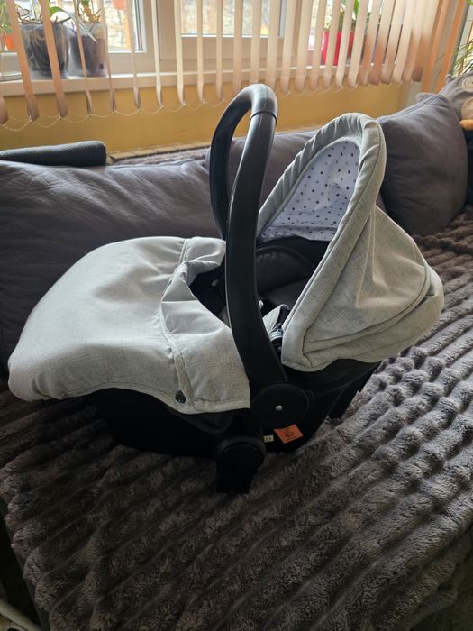 Столче за кола на Лорели