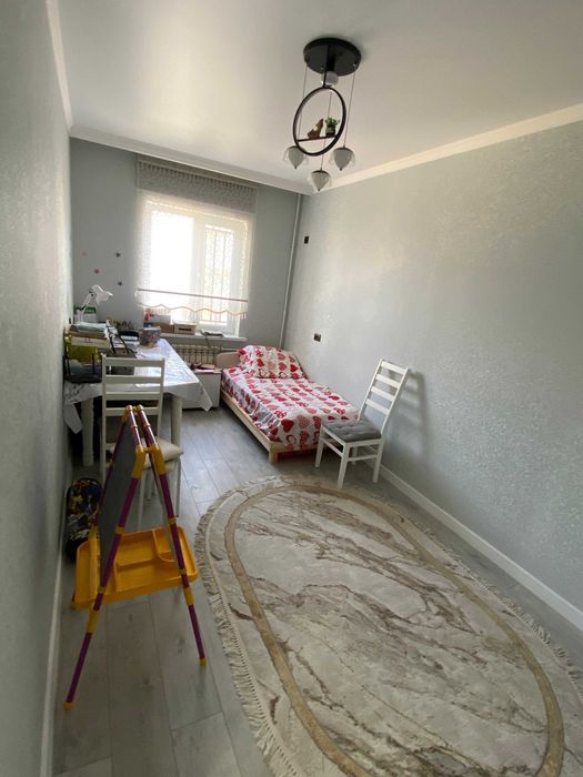 Продаётся 4-комнатная квартира на 4/5 этаже в мкр ВЕРХНИЙ ОТЫРАР