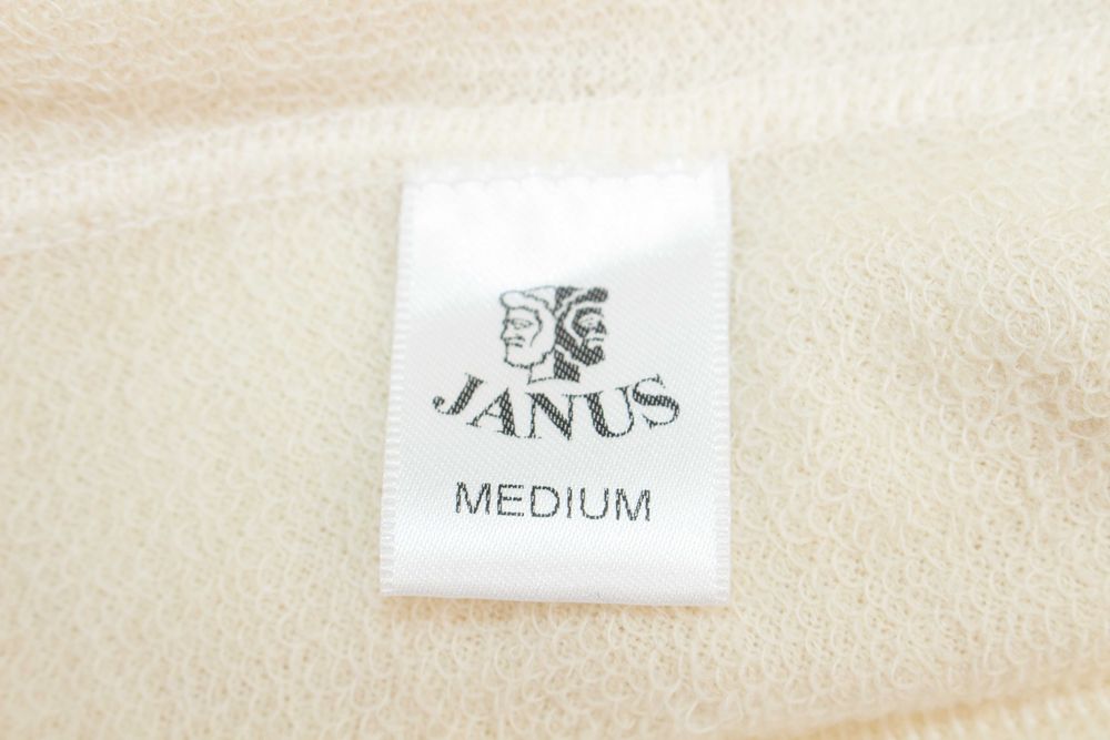 Janus  дамско яке екрю горница от 100% мерино вълна M