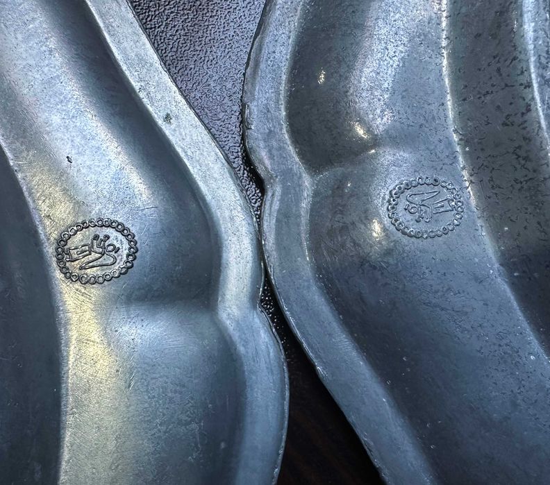 Пано чиния за стена от калай с релефна ловна картина / ловен мотив