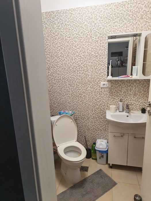 Vând apartament cu 3 camere