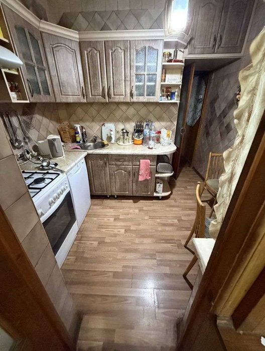 Ц-5      Метро Минор  4х/3/4   85м2  не торец