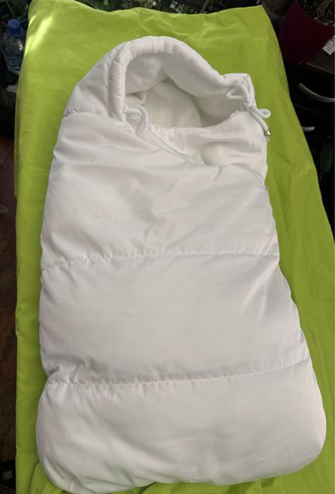 Продам конверт белого цвета