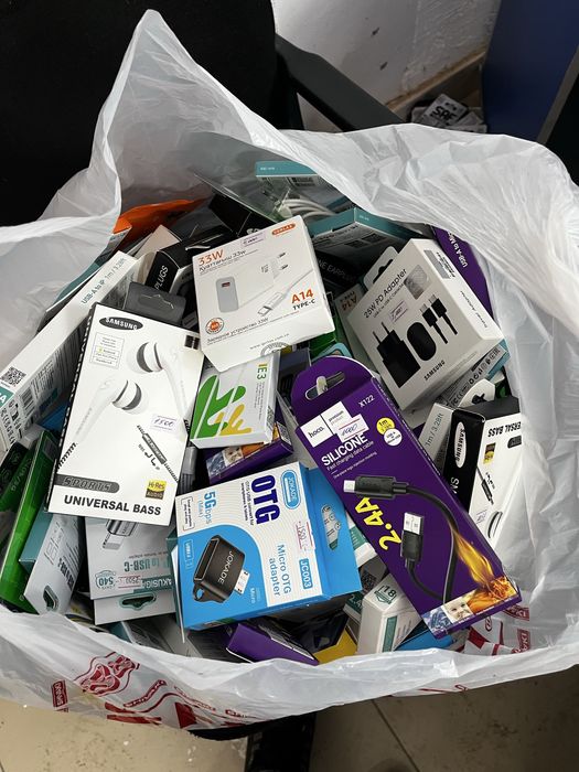 Продам сотовые аксессуары оптом