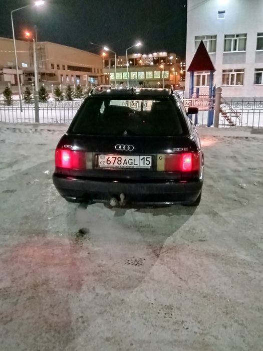 Продам Ауди Б4 универсал