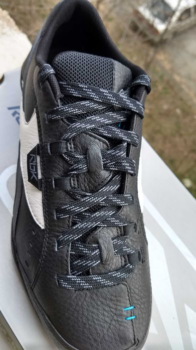 НОВИ! REEBOK маратонки р-р 40