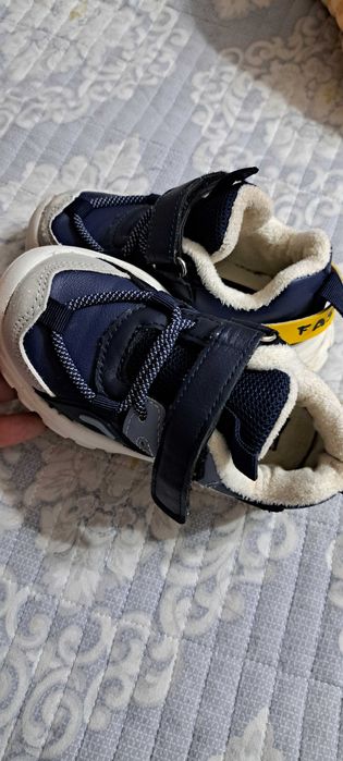 Кроссовки на мальчика теплые 24 размер