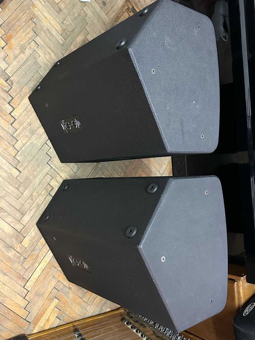 Vand Boxe pasive SOLTON, 700 Watt, echipate FBT, ca noi, 450 Euro/buc