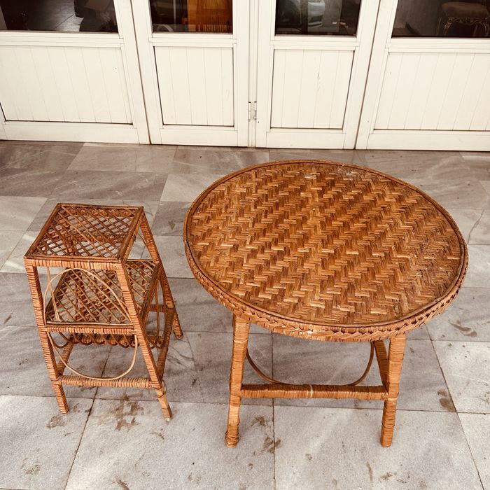 Холандски двуместен диван – вълнена дамаска, отлично състояние