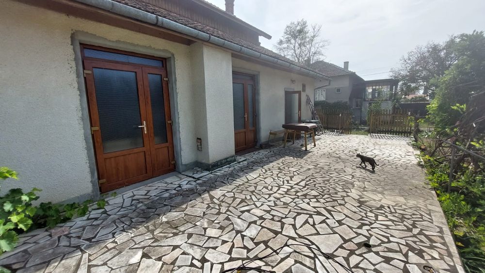 Casa cu etaj in Savarsin