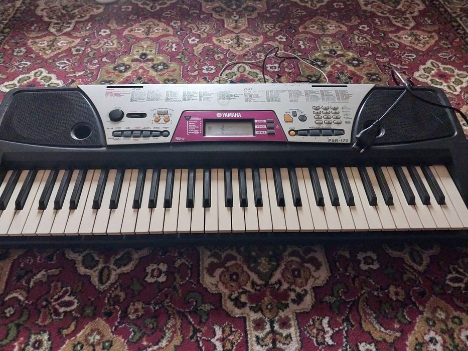 Синтезатор YAMAHA