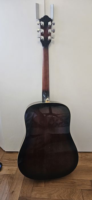 Vand chitara acustica