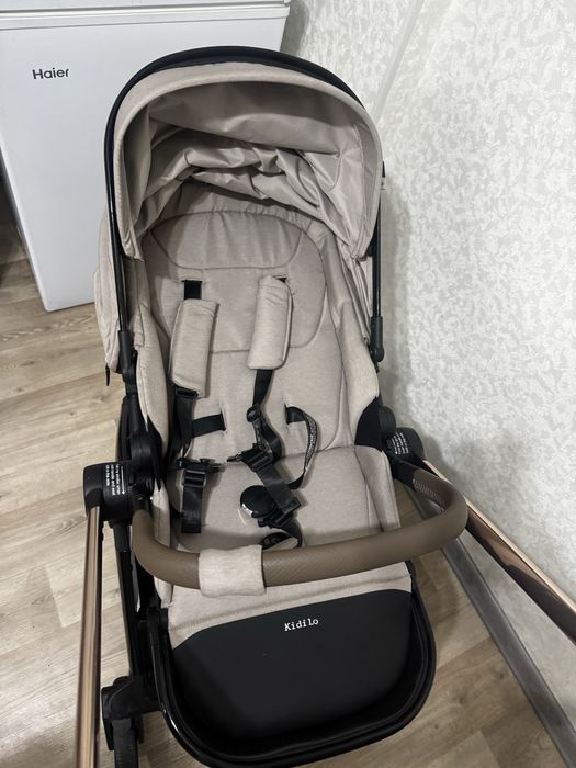 Продам коляску 3 в 1 Kidilo
