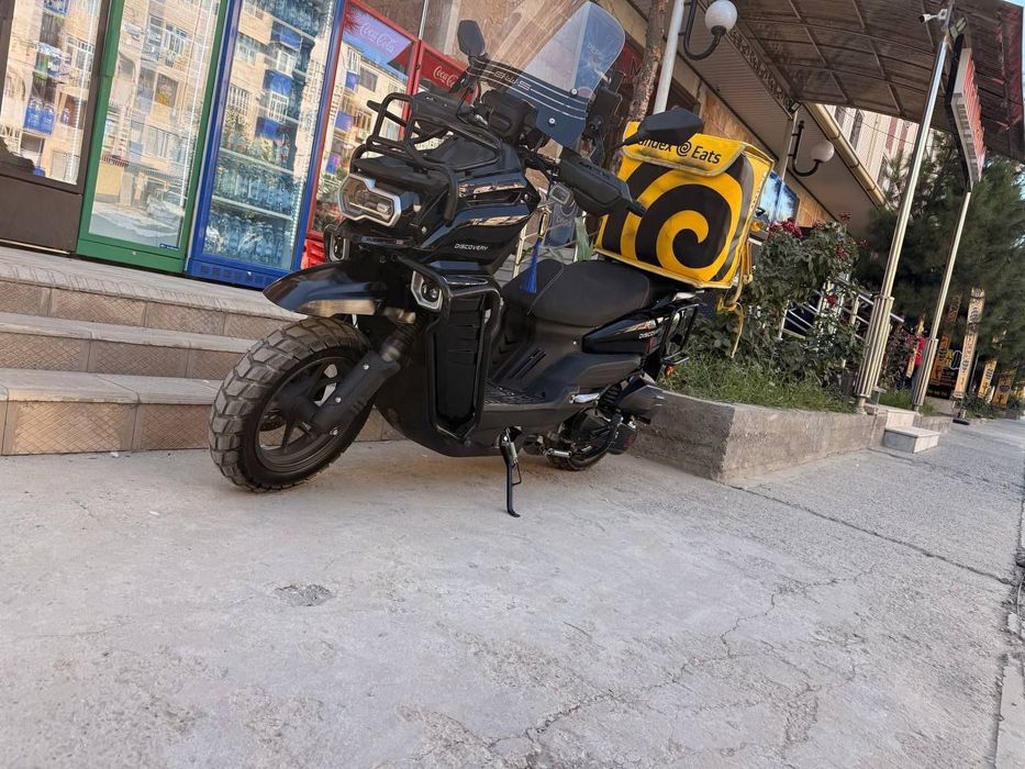 Скутер продается топлива бензин состояние отличное