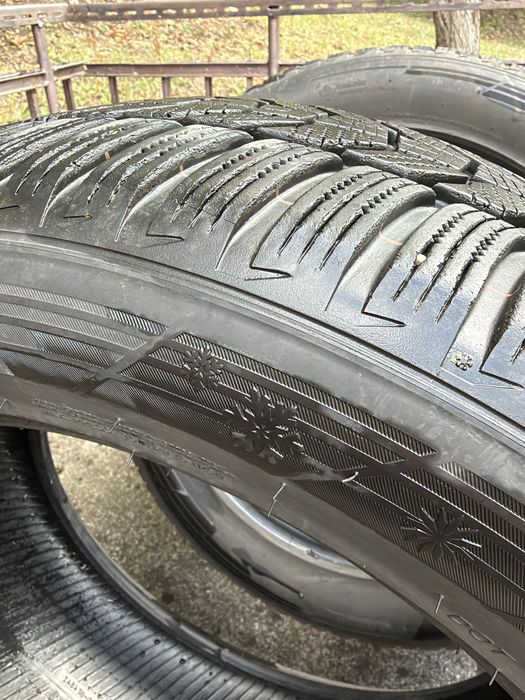 Зимни гуми 235/55/18 Hankook i*cept evo 3x