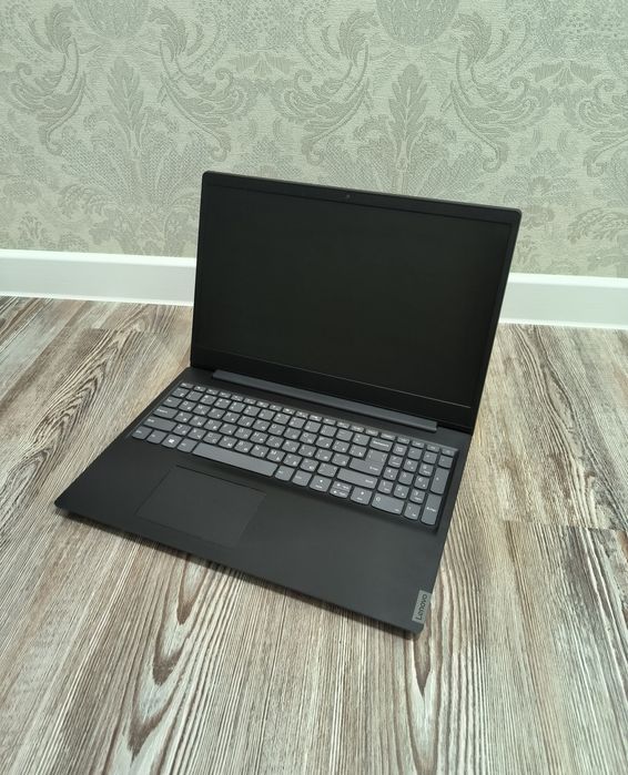 Новый мощный ноутбук Lenovo/9 поколение/1024 гигабайт/Silver