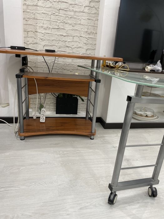 Стол компьютерный и письменный