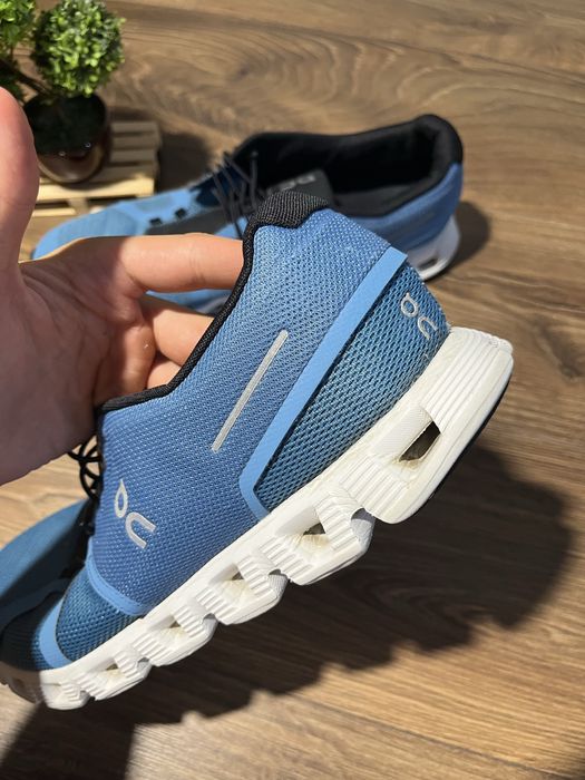 Adidasi On Cloud 5 niagara