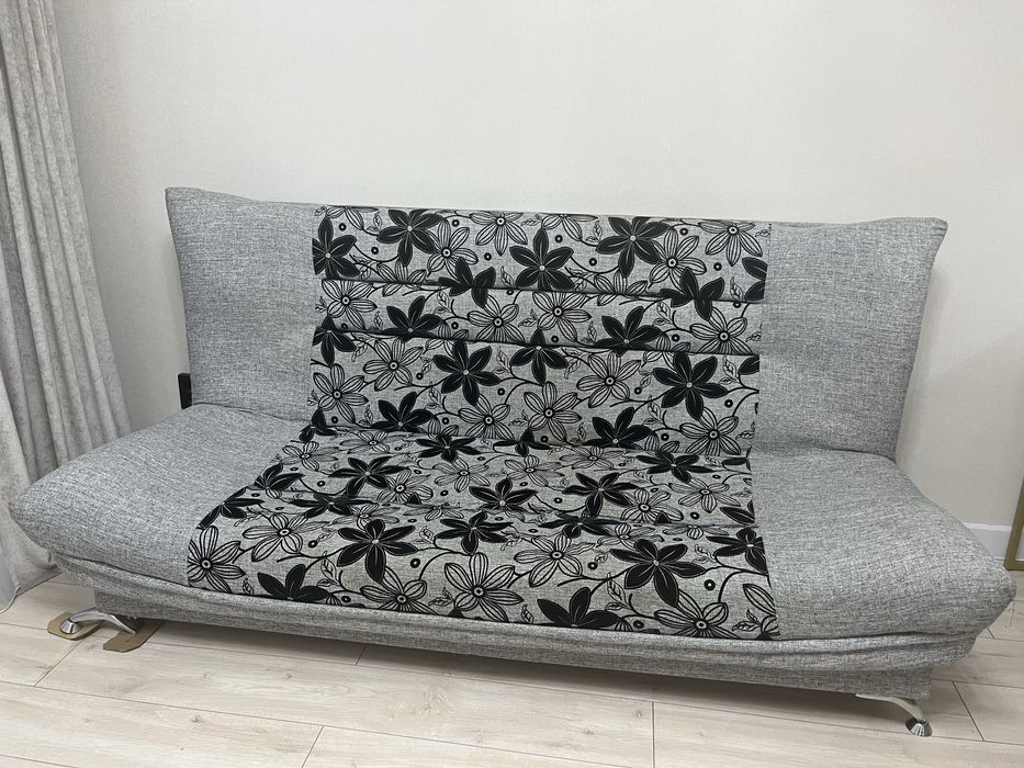 Продаем диван и 2 кресло