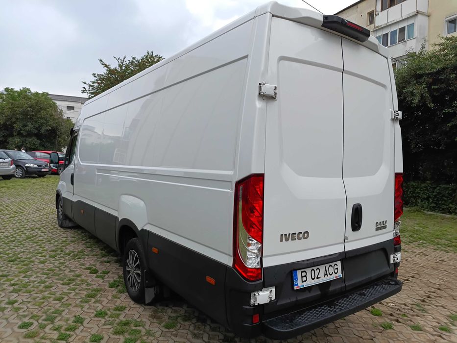 vand/schimb cu miniexcavator, auto/moto/rulota/atv/teren/garsonieră Iveco daily 3.0,automata 2021