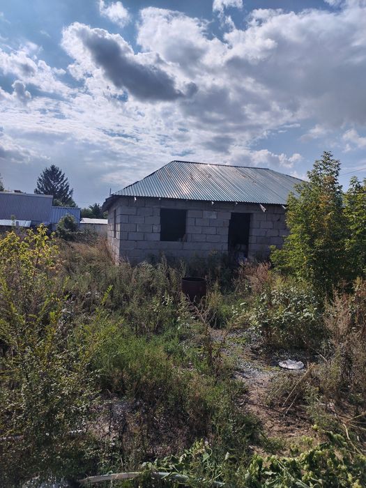Продам участок в городе