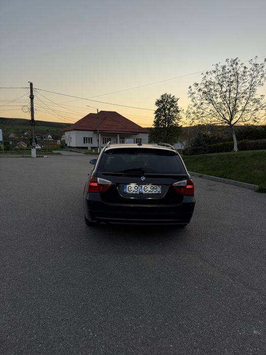 BMW E90 , 2.0 , 163 cp.