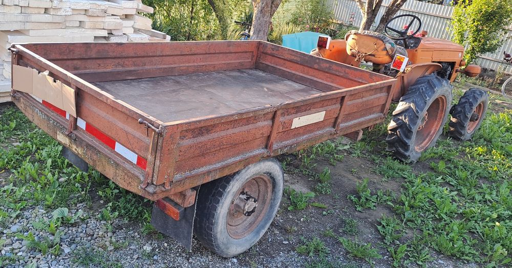 Vând tractor Fiat 215