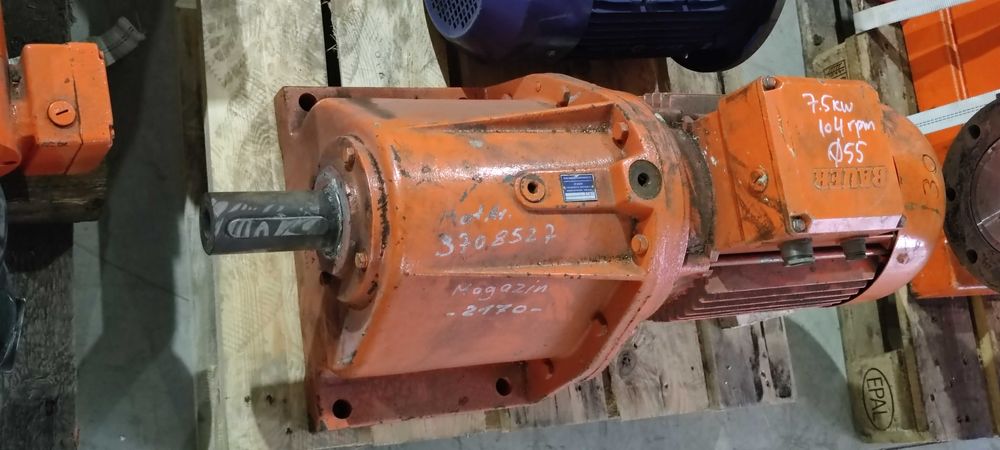 Motor electric trifazat cu reductor Bauer 7.5kW 104rpm