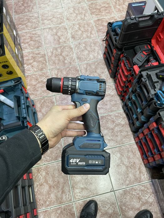 Шуруповерт аккмуляторный, бесщеточный двигатель, дрель,