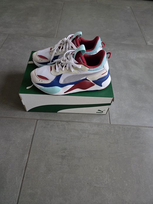 Snekers puma,  mărimea 42, preț 180 roni