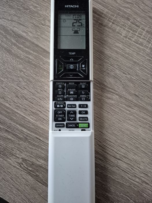 Климатик Hitachi 12