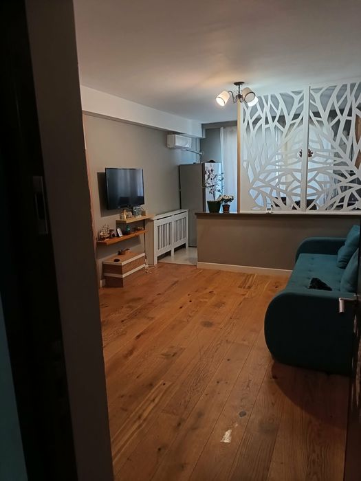 Închiriez apartament cu  2 camere in cartierul latin