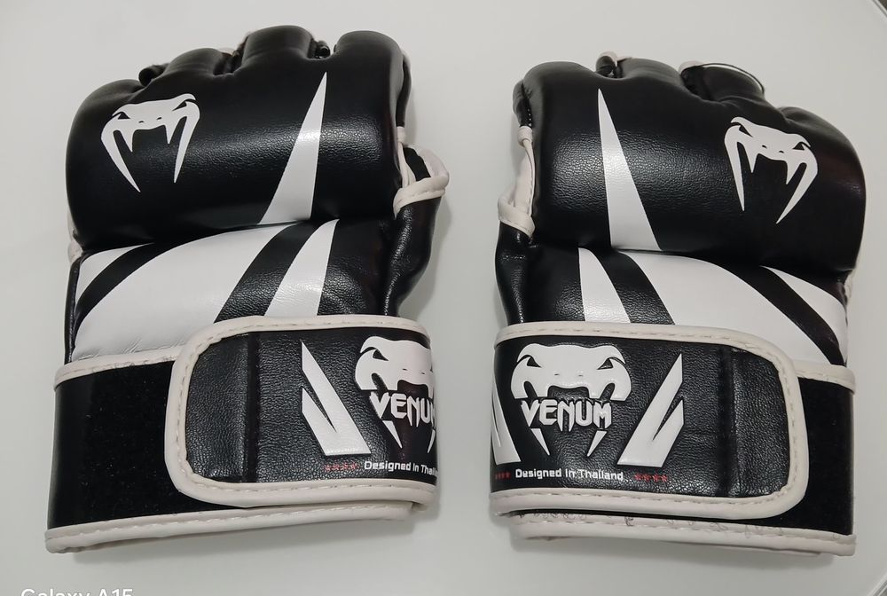 Mănuși MMA Venom Challenger Gloves Fabricaț Hong Kong