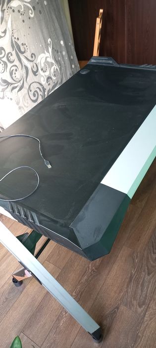 Геймърско бюро Lumi GMD01-1 Deluxe с RGB Lux Aluminium