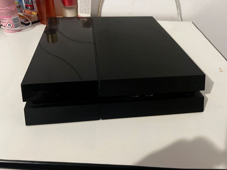 Vând ps 4,GTA V și fc 2026