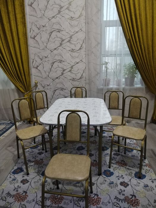 Стол стул 6штук.