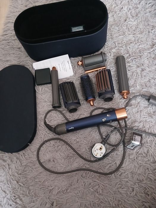 Dyson продажа 200.000