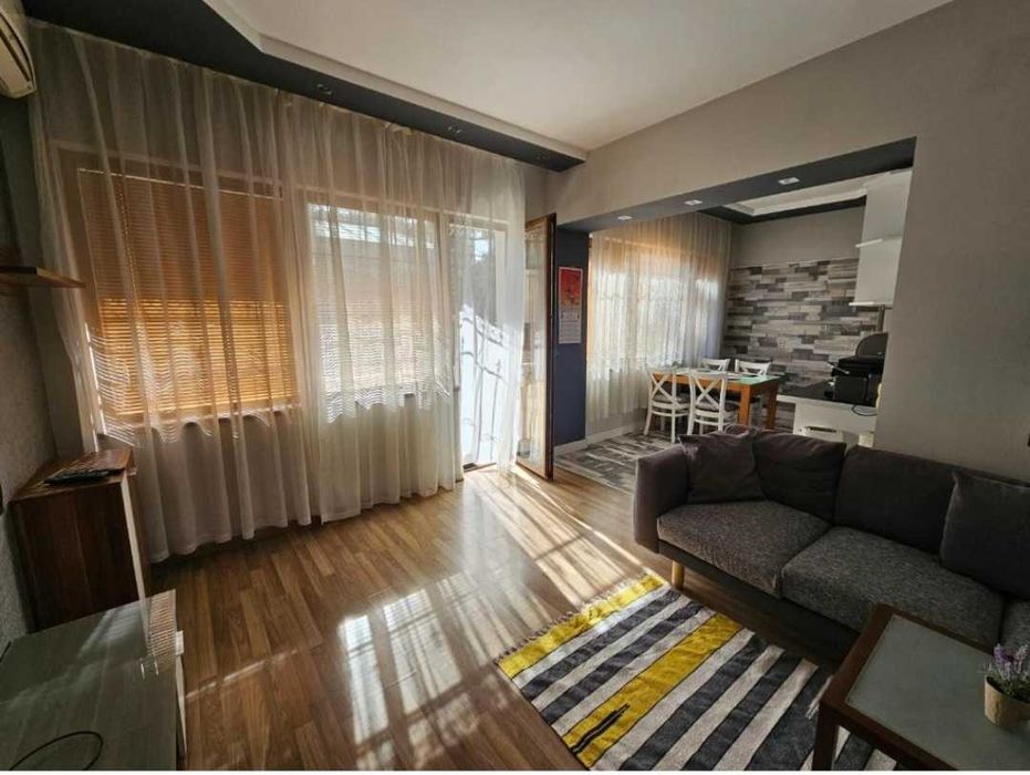 Апартамент под наем Варна център